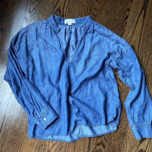 Cloth & Stone/Anthro Chambray Denim V-Neck Top EUC - Picture 3 of 7